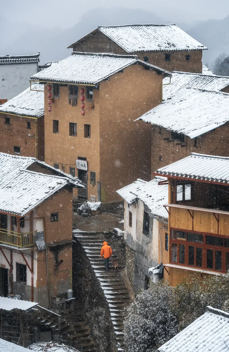阳产土楼 雪巷归人